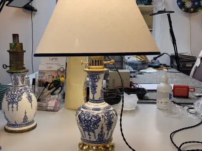 Ancienne lampe à huile — XIX ème
