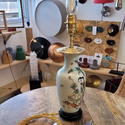 Lampe à poser céramique et base bois exotique après restauration — 1960 incertain