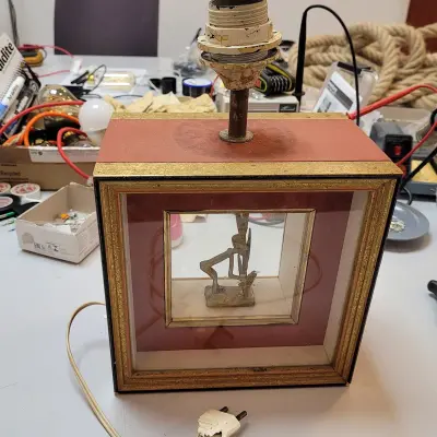 Lampe à poser - Création africaine avant restauration — 1970 environ