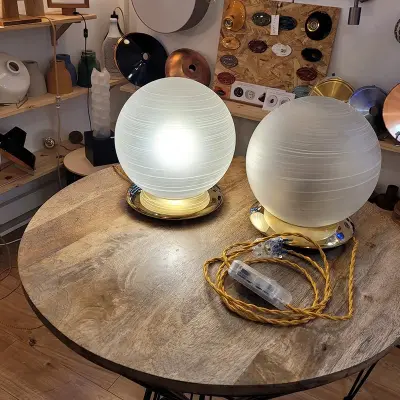 Paire de lampe à poser laiton et verre après restauration — inconnue